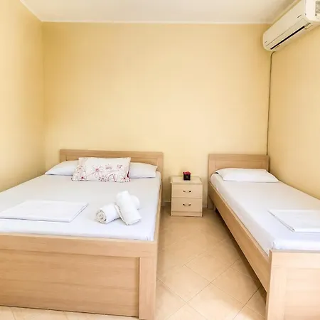 Villa Refi Vlorë