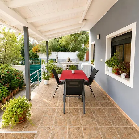 Villa Refi
